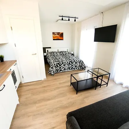 Saulelydzio Apartamentai Kunigiskese Palanga Exterior foto